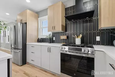 17 Atlantic Street, Carteret, NJ 07008 - Photo 13