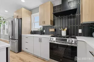 17 Atlantic St, Carteret, NJ 07008 - Photo 13