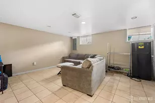 23 Gwizdak Ct, Sayreville, NJ 08872 - Photo 29