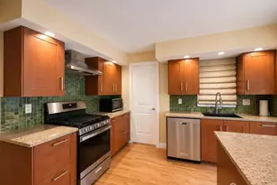 41 Harrison St, Sayreville, NJ 08872 - Photo 3