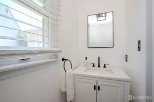 46 Lynn Ct, North Brunswick Township, NJ 08902 - Photo 15