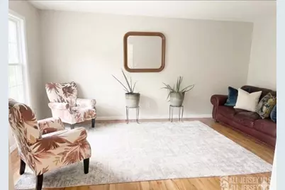 46 Lynn Court, North Brunswick Township, NJ 08902 - Photo 5