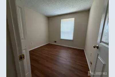 18 Guisborough Way, Edison, NJ 08820 - Photo 7