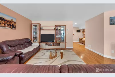 200 Franklin Place, Marlboro Township, NJ 07751 - Photo 7
