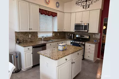 8 Wakefield Court, Monroe Township, NJ 08831 - Photo 5