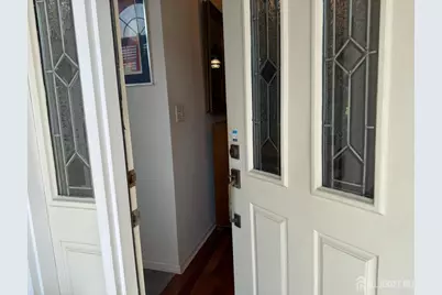 8 Wakefield Court, Monroe Township, NJ 08831 - Photo 3