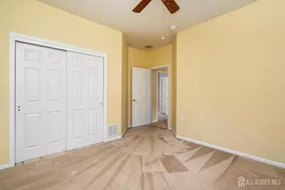 [Address not provided], Hamilton Township, NJ 08690 - Photo 17