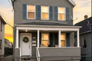 32 Edwin St, Carteret, NJ 07008 - Photo 1