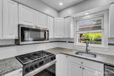 76 Clifton Street, Edison, NJ 08817 - Photo 11