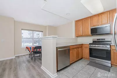 [Address not provided], Middlesex County, NJ 08861 - Photo 7