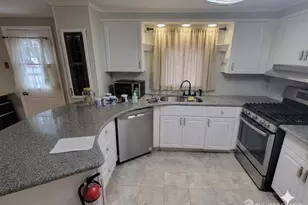 1 Poe Rd, North Brunswick Township, NJ 08902 - Photo 13