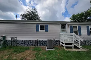 1 Poe Rd, North Brunswick Township, NJ 08902 - Photo 5