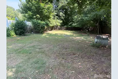 1033 Clinton Avenue, South Plainfield, NJ 07080 - Photo 15
