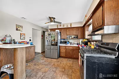 26 Charlotte Street, Carteret, NJ 07008 - Photo 9