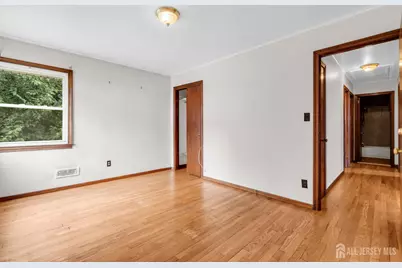 13 Burnham Road, East Brunswick Township, NJ 08816 - Photo 7