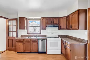 13 Burnham Rd, East Brunswick Township, NJ 08816 - Photo 11