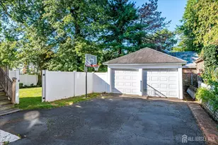 9 Lenox St, Edison, NJ 08817 - Photo 45