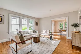 9 Lenox St, Edison, NJ 08817 - Photo 11