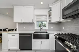 35 Gaywood Ave, Colonia, NJ 07067 - Photo 7