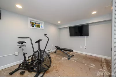 35 Gaywood Avenue, Colonia, NJ 07067 - Photo 27