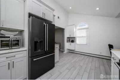 35 Gaywood Avenue, Colonia, NJ 07067 - Photo 9