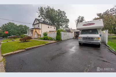 102 Runyon Avenue, Middlesex, NJ 08846 - Photo 1