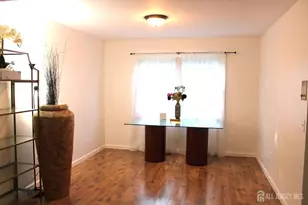 39 Independence Ct, Piscataway Township, NJ 08854 - Photo 9