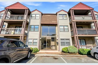209 Newport Court, Fords, NJ 08863 - Photo 1
