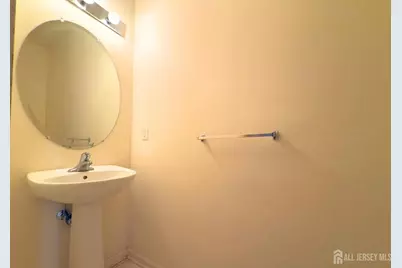 315 Birch Court, New Brunswick, NJ 08901 - Photo 17