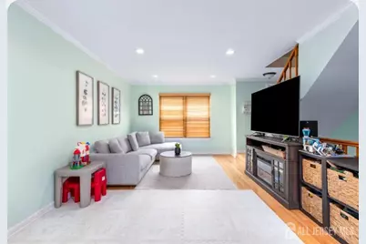 40 Lantern Lane, Sayreville, NJ 08872 - Photo 3