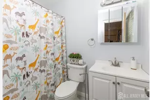 40 Lantern Ln, Sayreville, NJ 08872 - Photo 15
