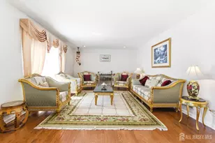4 Allison Ct, Edison, NJ 08820 - Photo 5