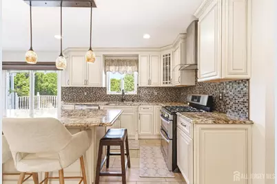 4 Allison Court, Edison, NJ 08820 - Photo 19