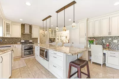 4 Allison Court, Edison, NJ 08820 - Photo 17