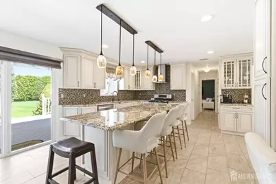 4 Allison Court, Edison, NJ 08820 - Photo 11