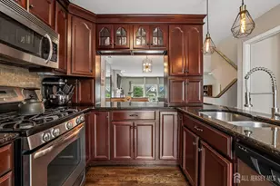 3 Newport Ct, Long Branch, NJ 07740 - Photo 9