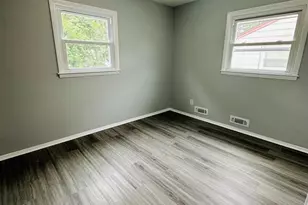 183 E Henry Pl E, Iselin, NJ 08830 - Photo 5