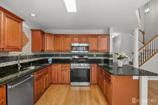 16 Lee Ct, Plainsboro Township, NJ 08536 - Photo 9