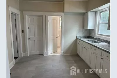 331 Somerset Street, New Brunswick, NJ 08901 - Photo 9