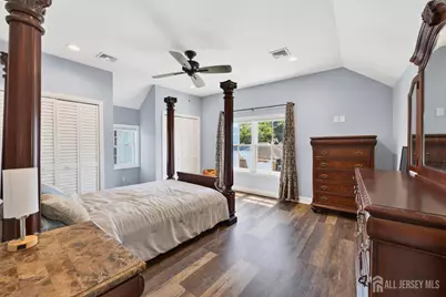 528 Ridgeway Avenue, South Amboy, NJ 08879 - Photo 11