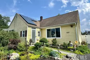 227 Old Stage Rd, Spotswood, NJ 08884 - Photo 3
