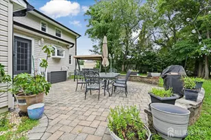 8 Dusko Dr, Sayreville, NJ 08859 - Photo 33