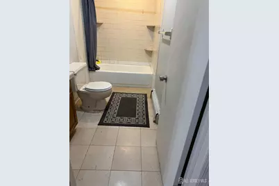 [Address not provided], Iselin, NJ 08830 - Photo 11