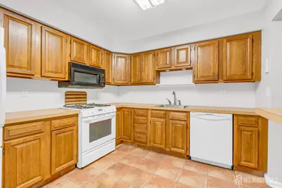 5101 Stonehedge Road #5101, Edison, NJ 08820 - Photo 11