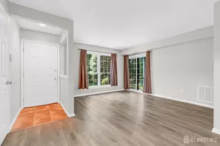 5101 Stonehedge Rd, Edison, NJ 08820 - Photo 5