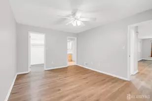 5101 Stonehedge Rd, Edison, NJ 08820 - Photo 15