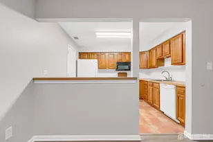 5101 Stonehedge Rd, Edison, NJ 08820 - Photo 9