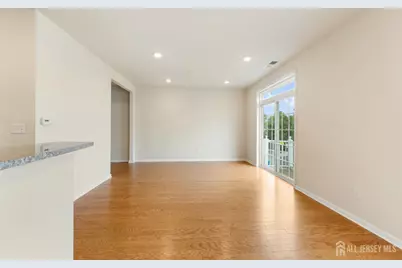 1423 Hudson Circle #1423, Highland Park, NJ 08904 - Photo 9