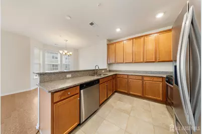 1423 Hudson Circle #1423, Highland Park, NJ 08904 - Photo 11