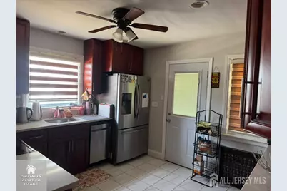 329 Ford Ave Avenue, Fords, NJ 08863 - Photo 9